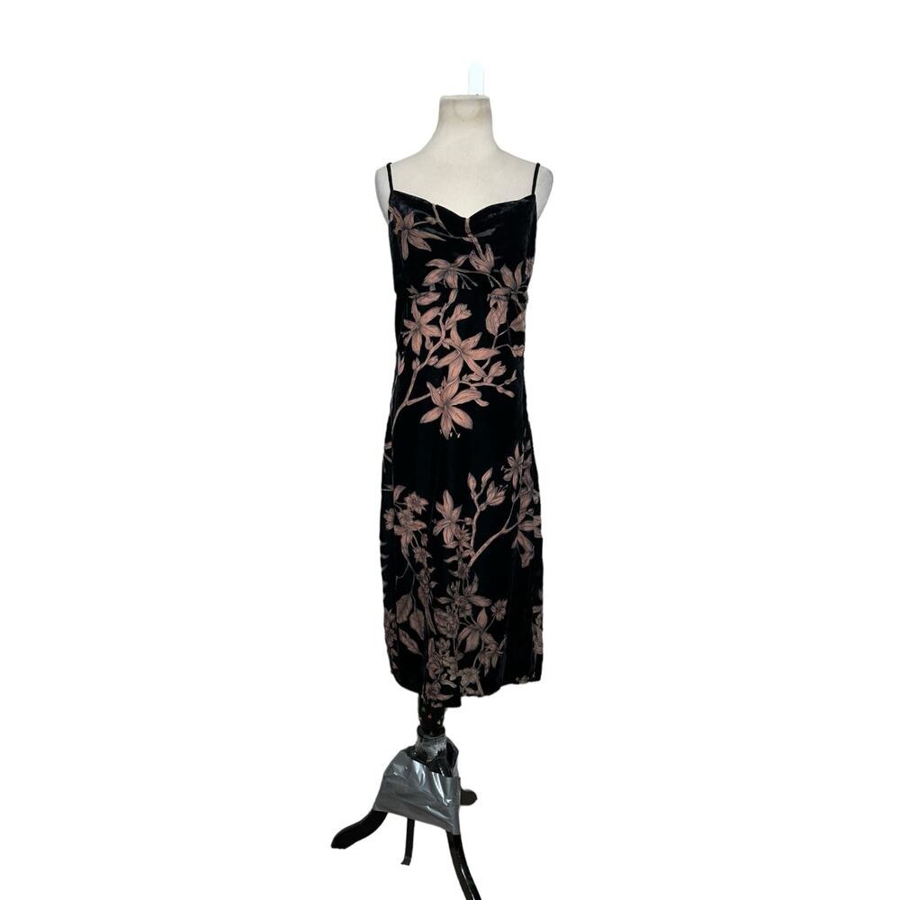 Line + Dot black beige lining velvet midi cocktail dress size small